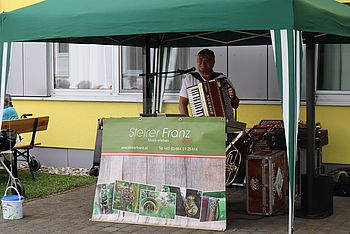 Steirer Franz mit musikalischer Unterhaltung.