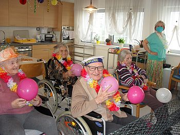 Verkleidete Personen