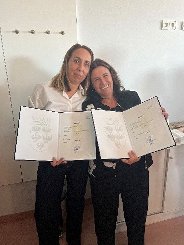 DGKPs Frau Kienert Gabriele und Frau Kercsikne Rencz Katalin haben die Ausbildung zur Praxisanleitung erfolgreich abgeschlossen. Mit Herz, voller Leidenschaft und höchster Kompetenz begleiten sie Praktikantinnen und Praktikanten im Pflege und Betreuungszentrum Vösendorf.